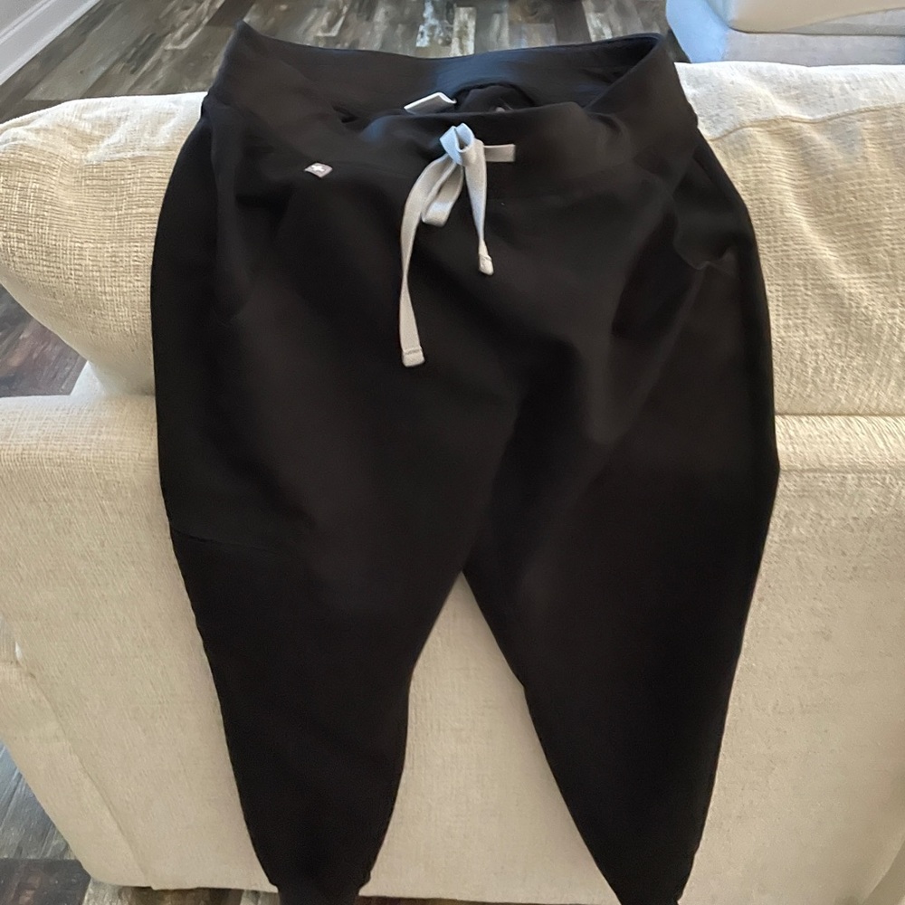 Figs black Zamora joggers, barely worn